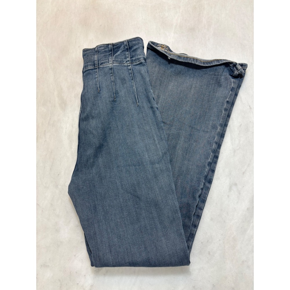 WE THE FREE High Rise Flared Jeans Blue Denim Size 32